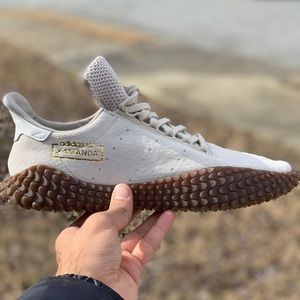 BRAND NEW ADIDAS KAMANDA. 10.5